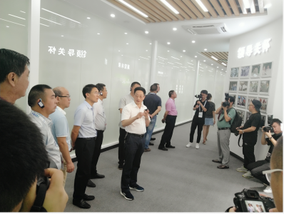 除了小蜜蜂，還有哪些實用的傳聲設備？